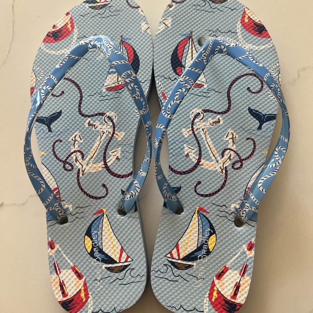 Vera Bradley beach theme flip flops size 7-8